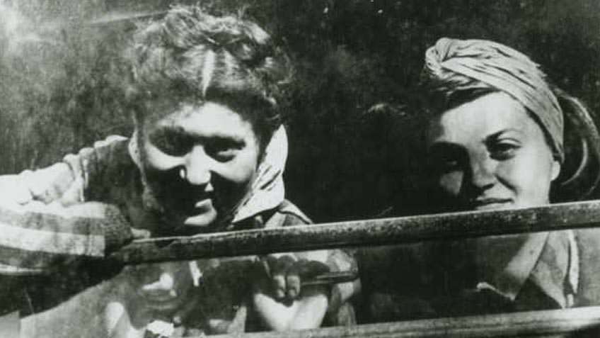 Kitia Altman and another woman, both Holocaust survivors