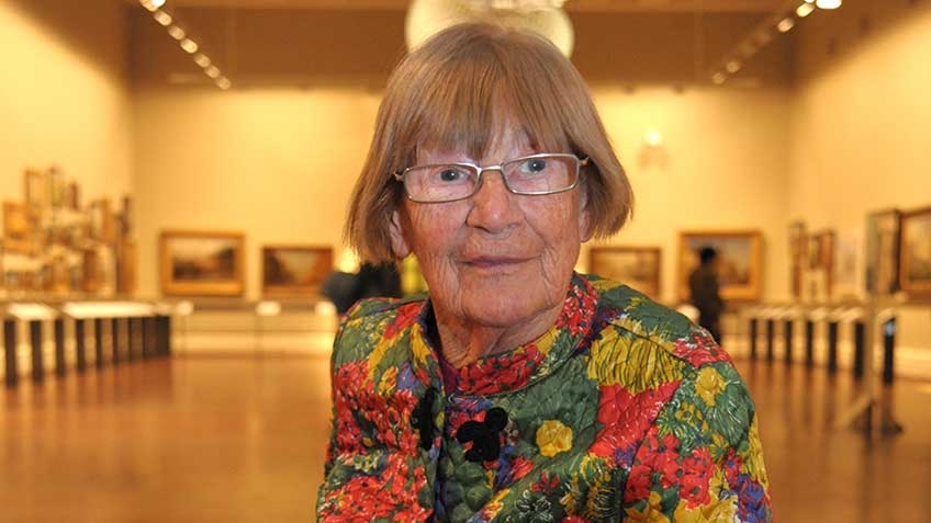 Portrait of Dr Margaret Bowman