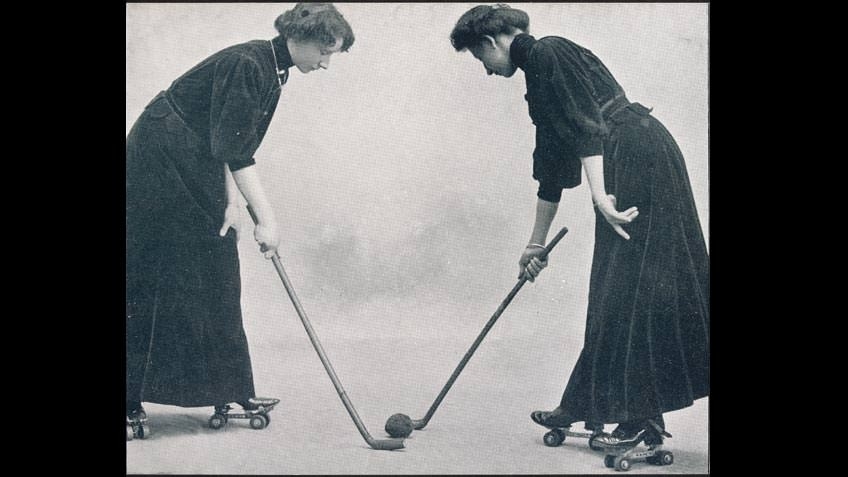 Champion polo players on skates